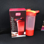 Supermom Plastic Premium Booster Gym Shaker Bottle with Mixing Ball (550ml / 1 Pc) - Image 2
